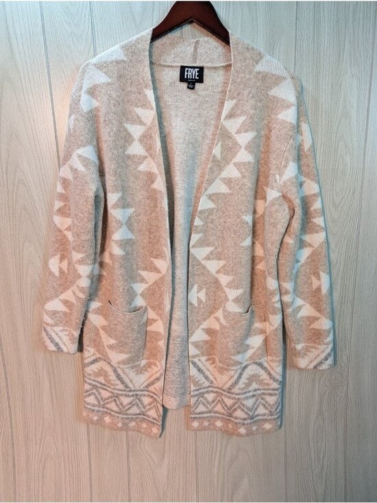 Frye Sweaters - FRYE Beige White Knit Cardigan Sweater Geometric Pattern Long Sleeve Large